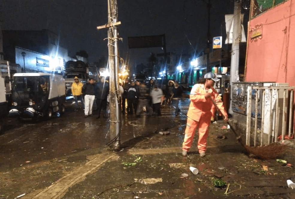 Retiran puestos ambulantes en centro histórico de Xochimilco