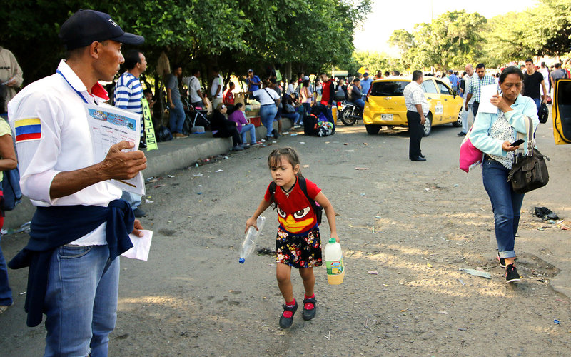 Perú permitirá ingreso a embarazadas, ancianos y niños venezolanos sin pasaporte