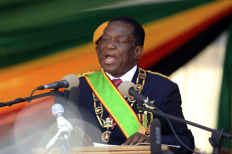 emmerson mnangagwa jura presidente zimbabue cocodrilo