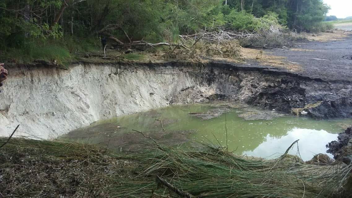 Socavones secan la laguna Chakanbakán en Quintana Roo