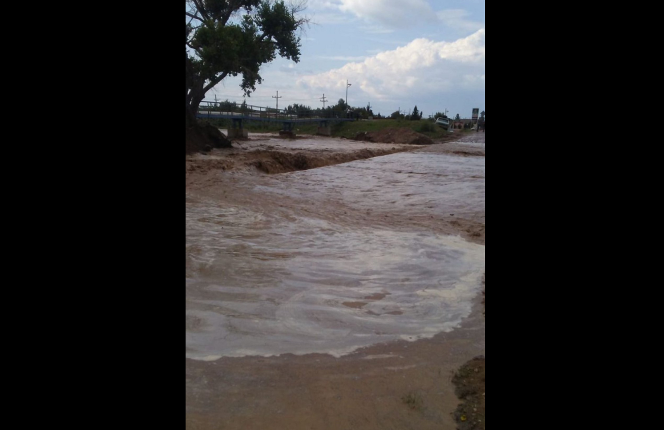 Lluvias dejan inundaciones y crecidas de ríos en Sonora