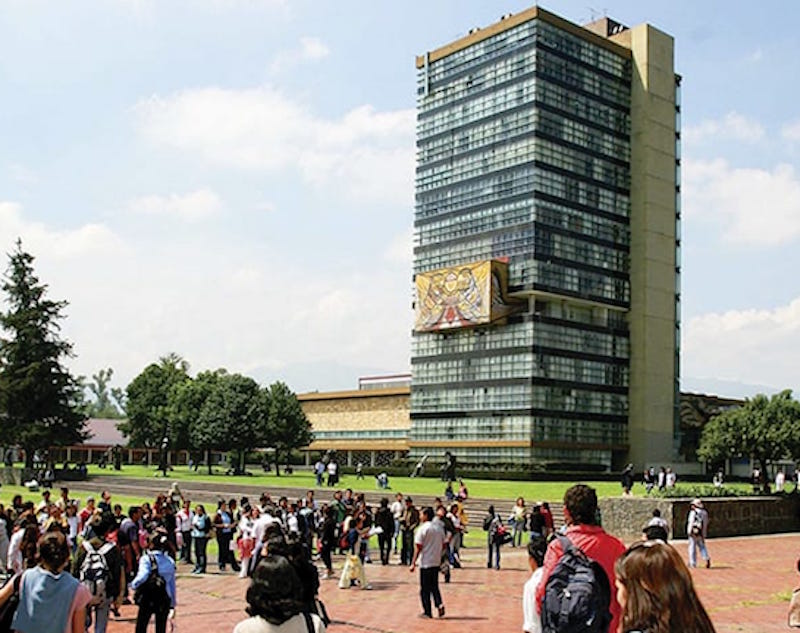 Lanzan curso gratuito examen licenciatura UNAM
