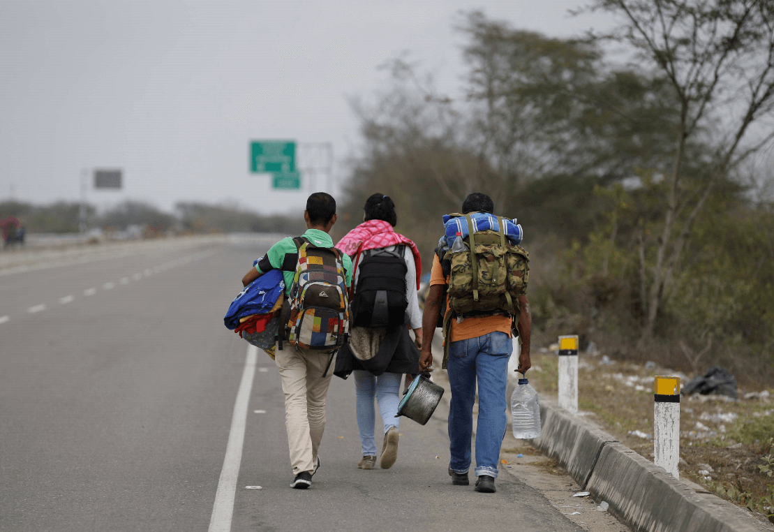 Éxodo venezolano en la frontera entre Perú y Ecuador