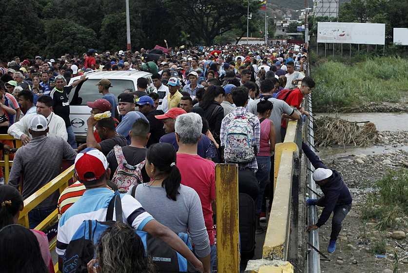 35 mil venezolanos realizan a diario el éxodo a Colombia