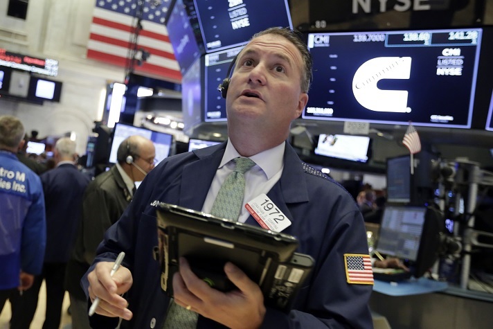 Wall Street cierra en verde y el Dow Jones sube 0.43 por ciento