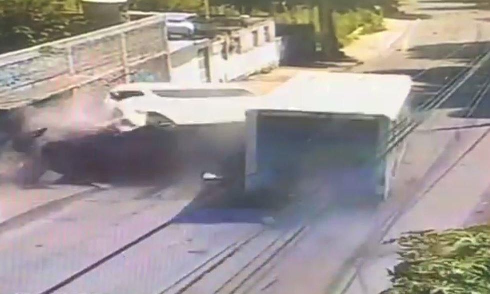 Chofer camión repartidor por accidente en Xochimilco