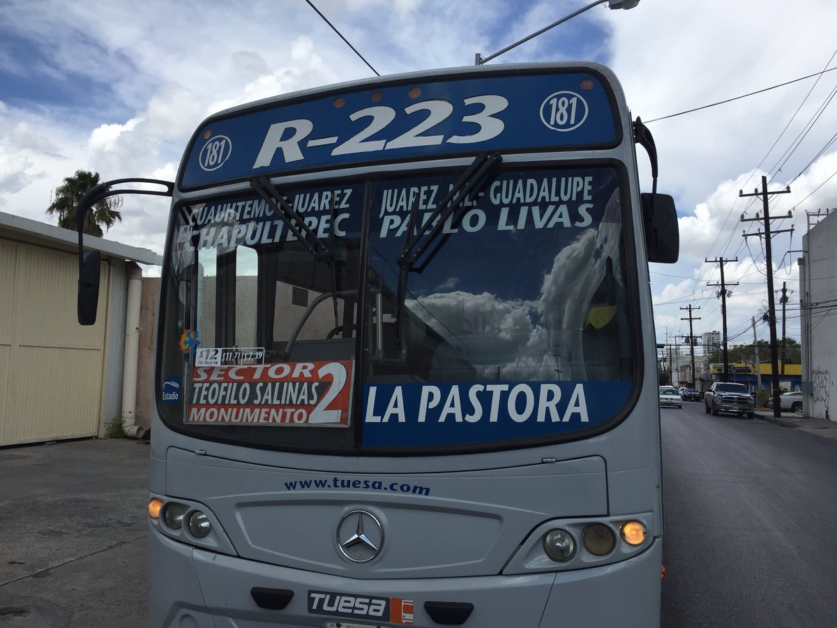 Asaltan a pasajeros en transporte público de Monterrey