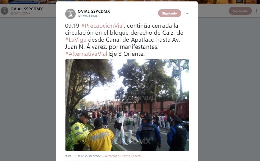 Estudiantes del Cetis 76 bloquean calzada de La Viga