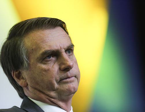 Bolsonaro sigue en terapia intensiva y estable