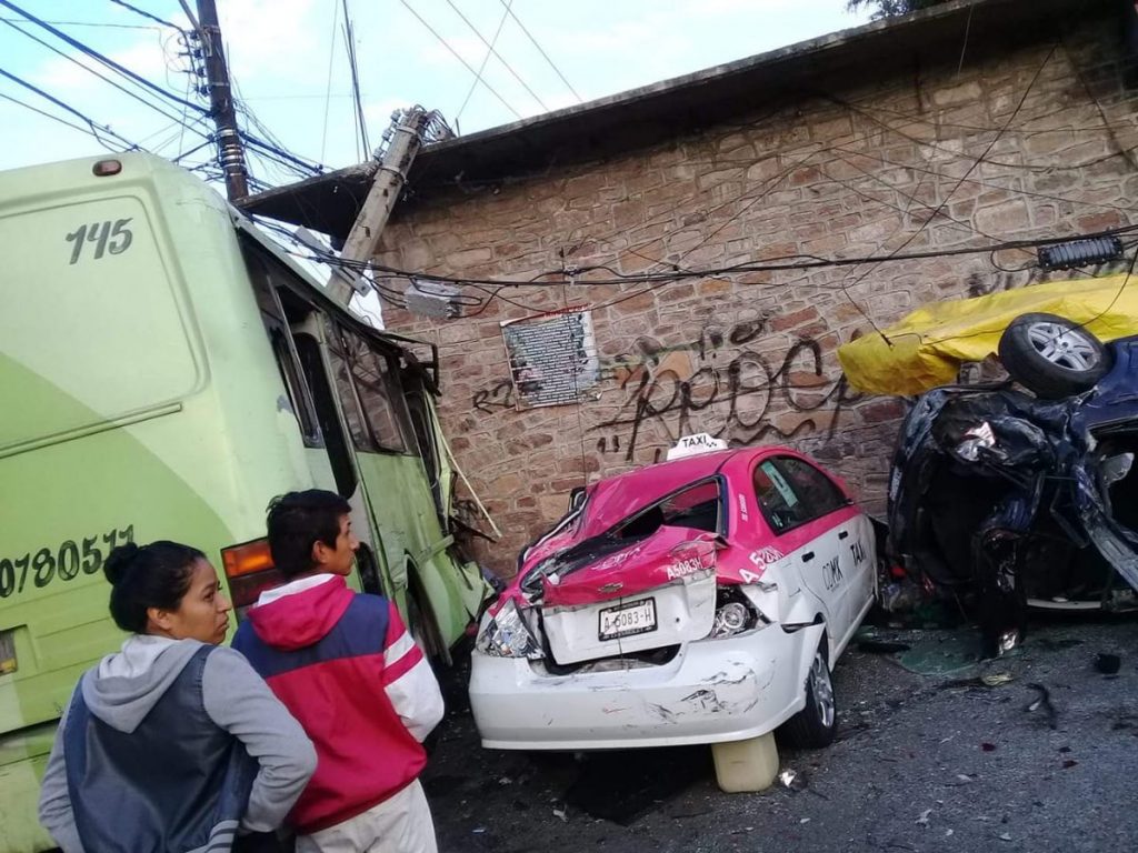 Camión atropella a decenas de personas en Cuautepec