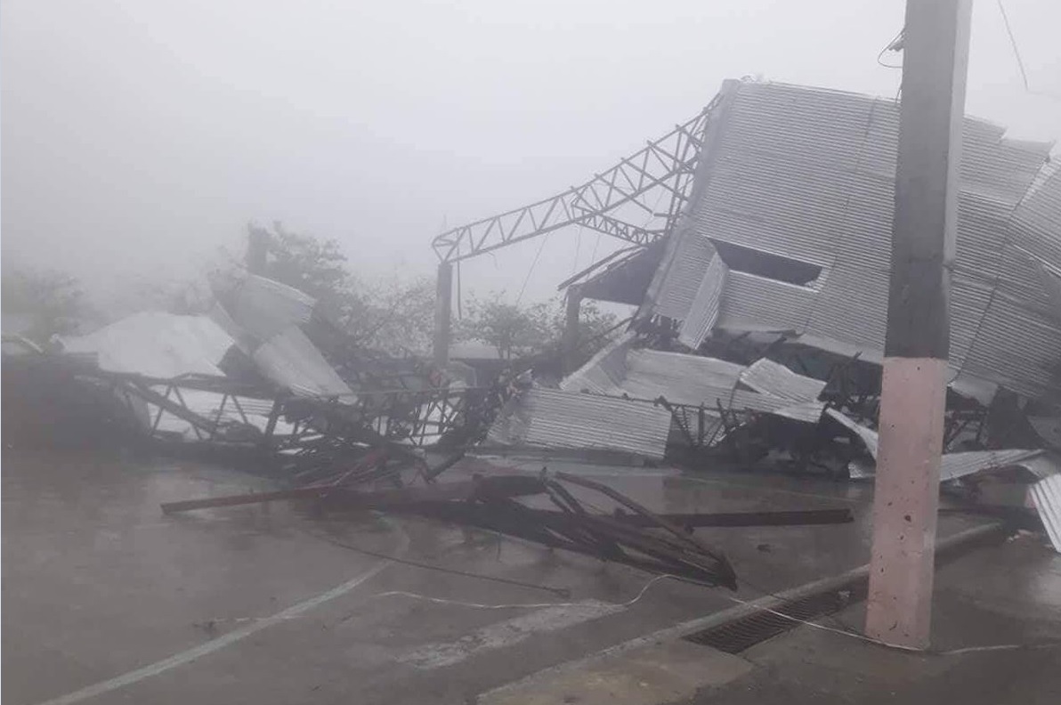 Tifón Mangkhut causa al menos cinco muertos en Asia