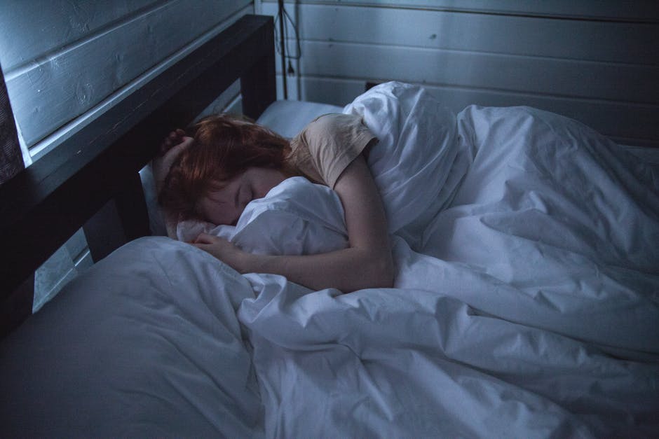 Cómo dormir correctamente para evitar problemas de salud