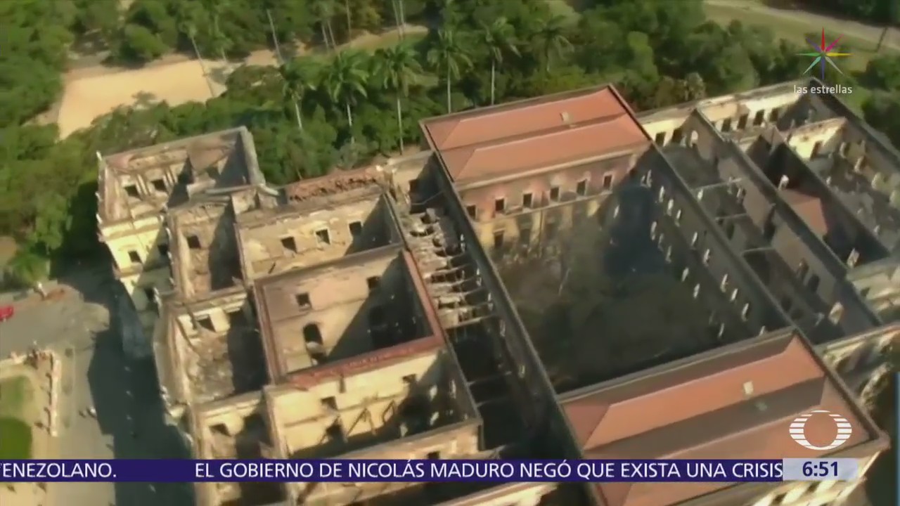 Corto circuito causó incendio en Museo Nacional de Río de Janeiro