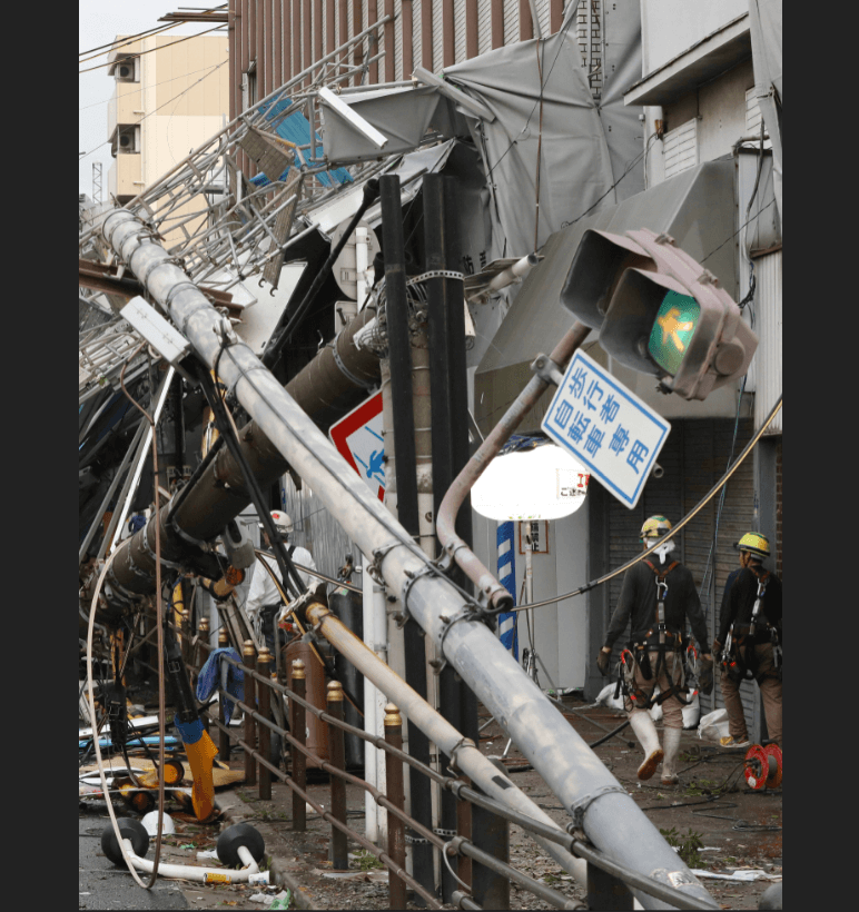 Daños materiales causados por el tifón Jebi en Japón. (EFE) 