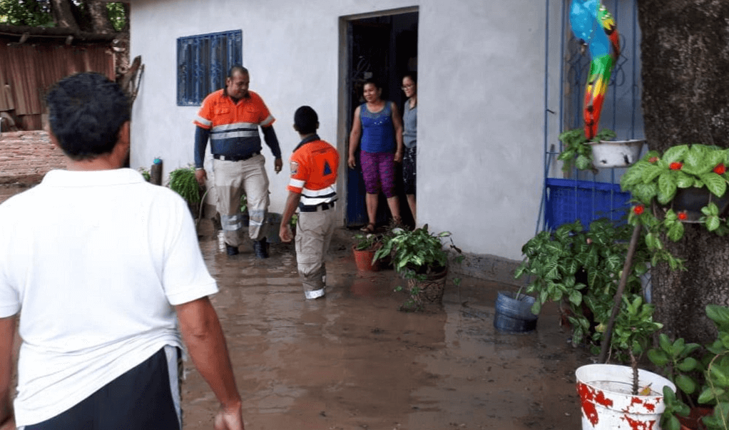 Lluvias provocan desbordamiento del río Cocula, en Guerrero