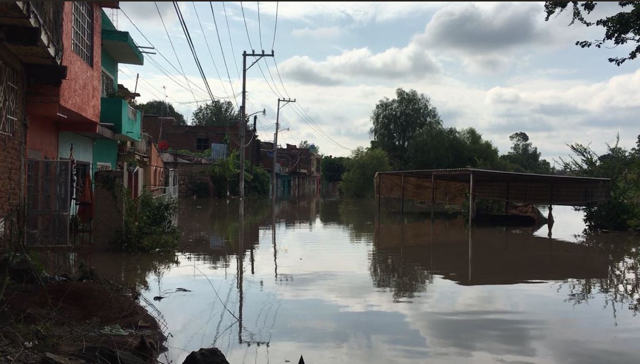 Desborda río Lerma en La Piedad, Michoacán; hay 107 casas dañadas