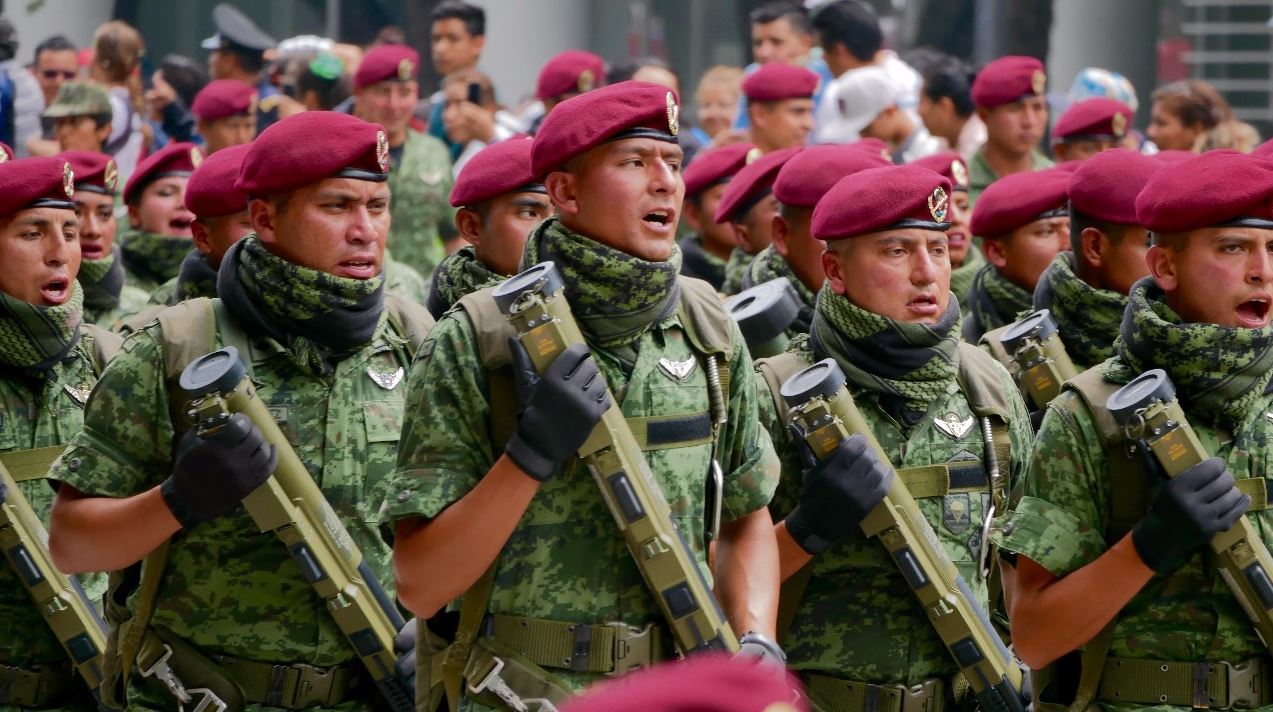 Desfile Militar del 16 de septiembre en México en imágenes