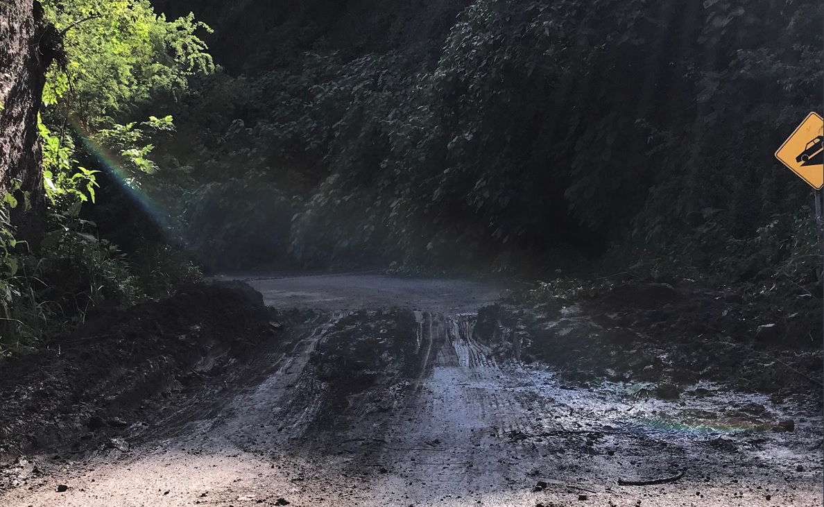 Lluvias en Colima hoy provocan deslaves en zona volcánica