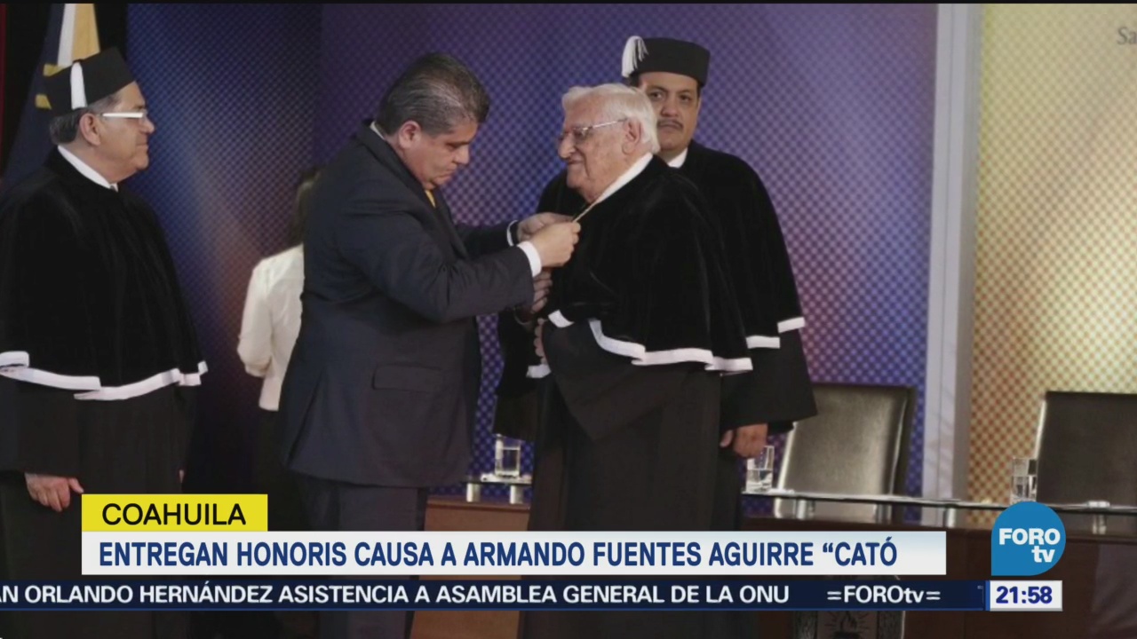 Entregan Honoris Causa A Armando Fuentes Aguirre Catón