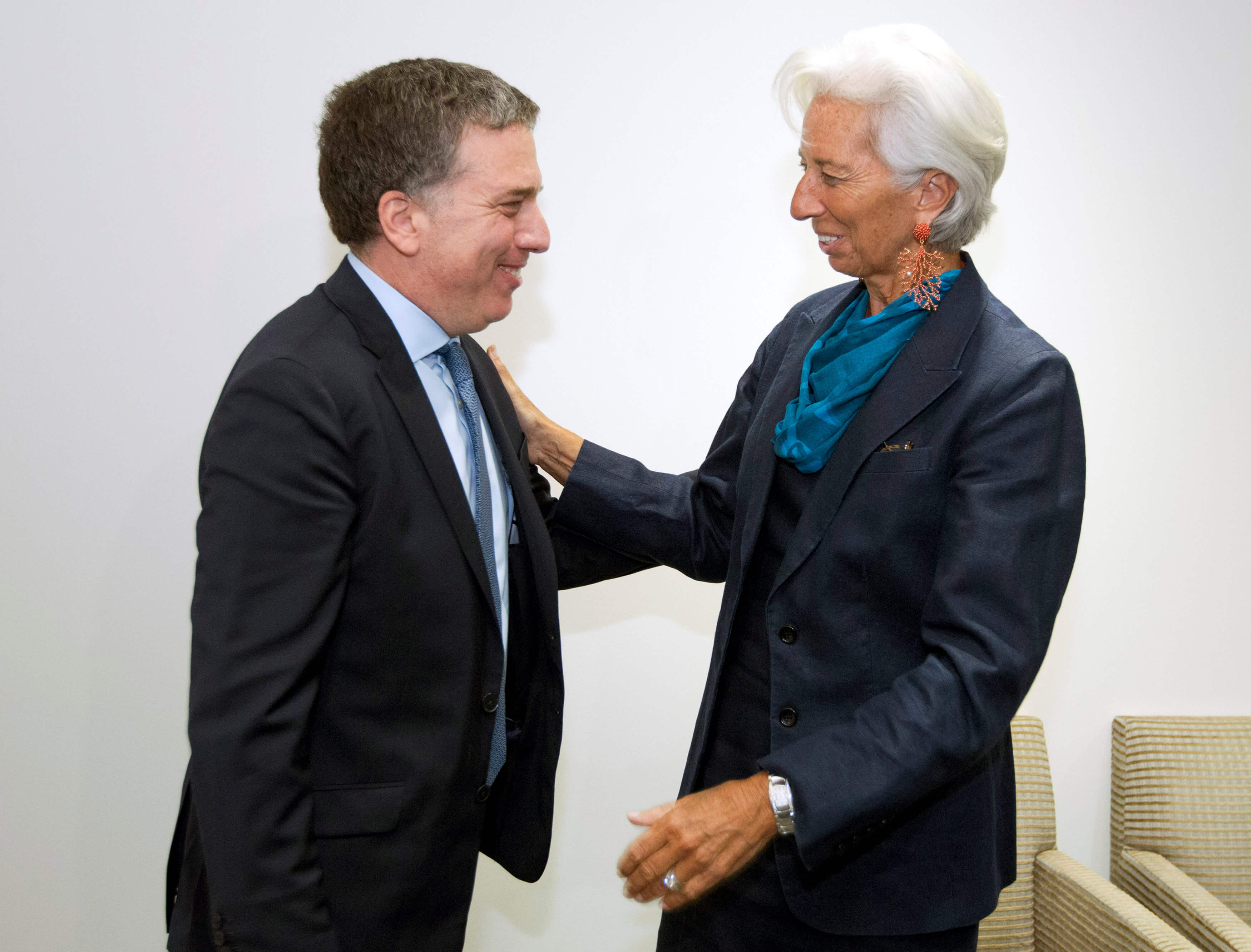 FMI avanza en diálogo para estabilizar economía argentina