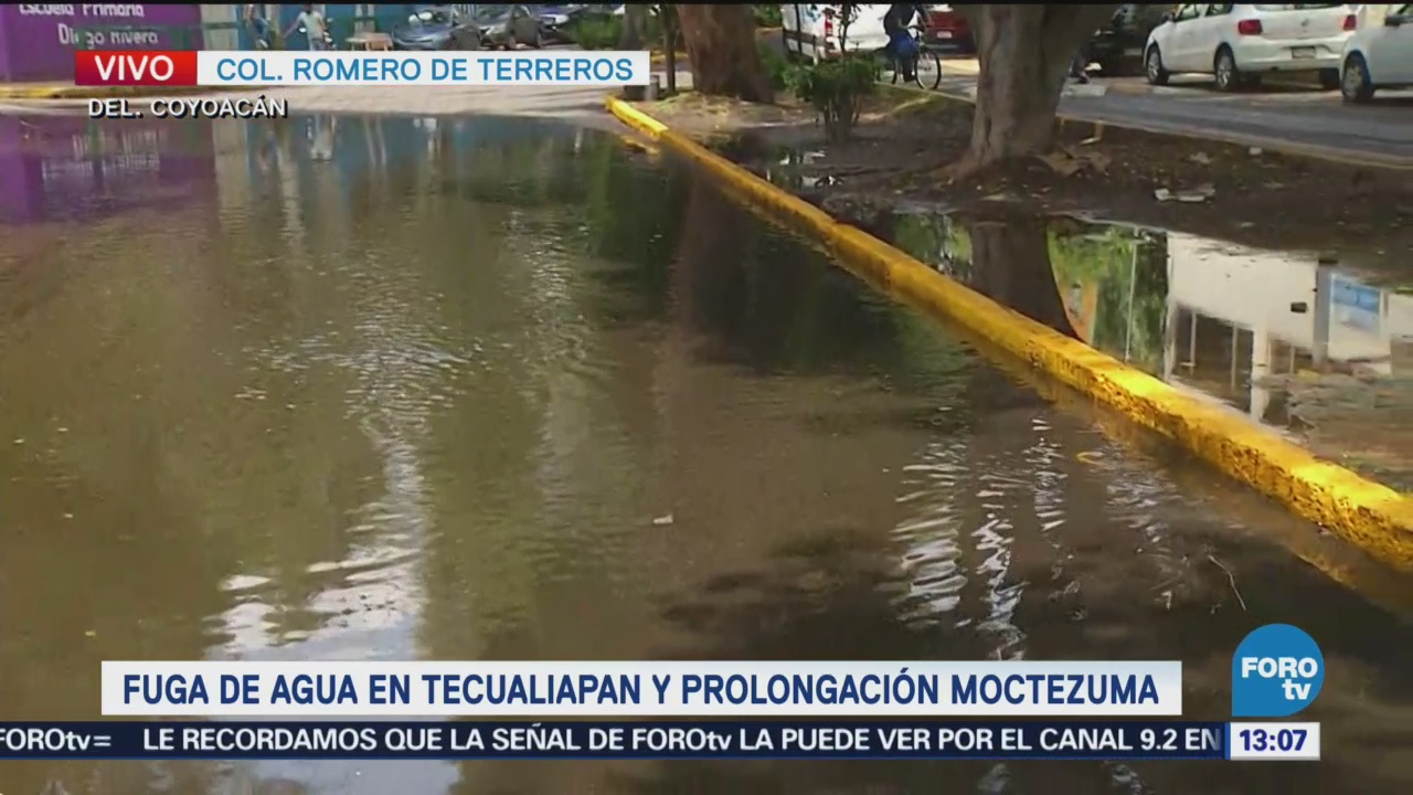 Fuga de agua en la colonia Romero de Terreros, Coyoacán