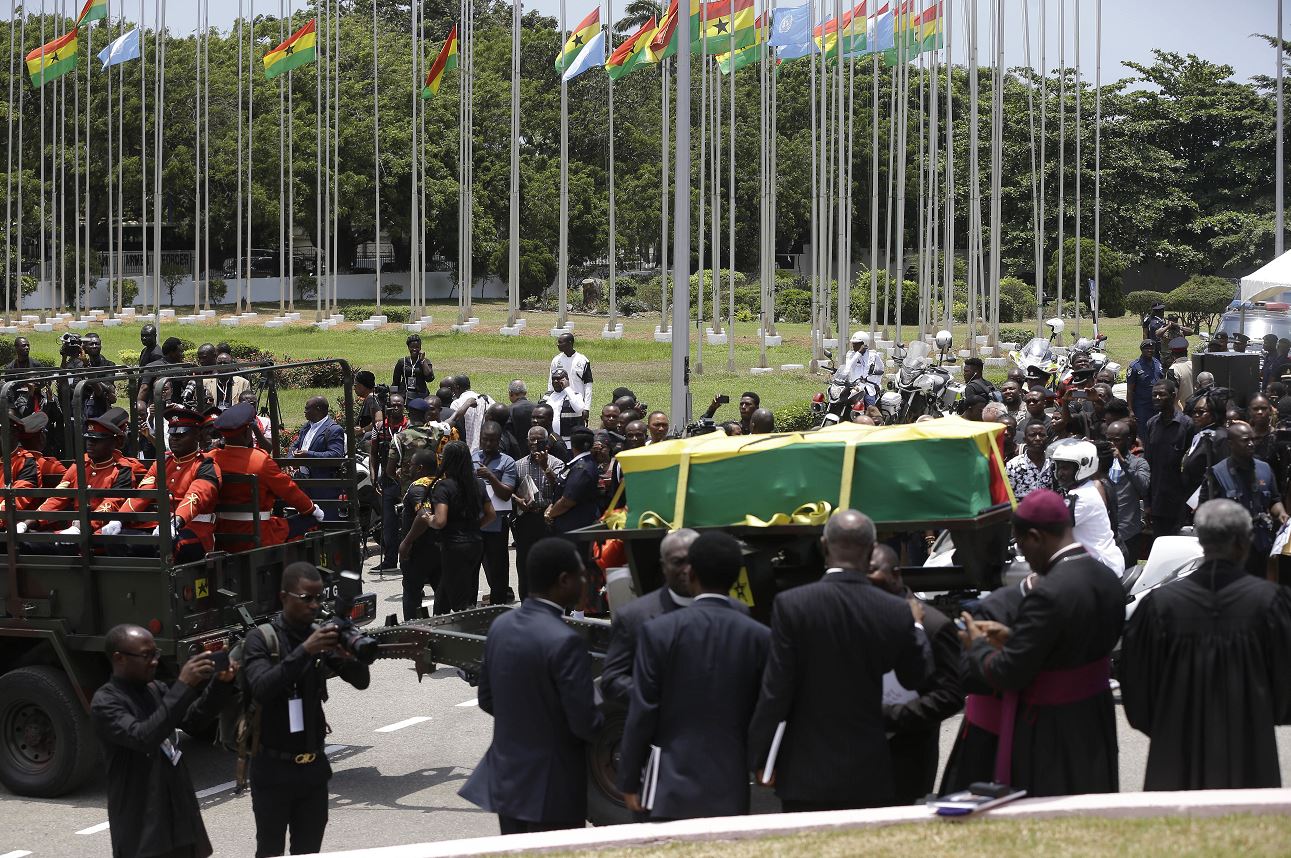Sepultan a Kofi Annan en emotivo funeral de Estado en Ghana