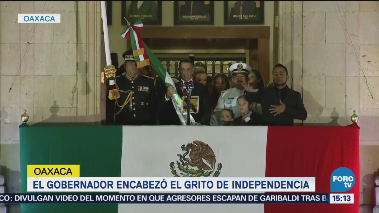 Gobernadores Realizan Tradicional Grito Independencia México