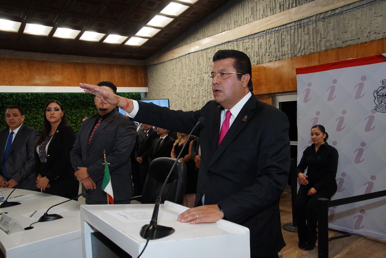Candidato independiente asume la alcaldía de Cd. Juárez