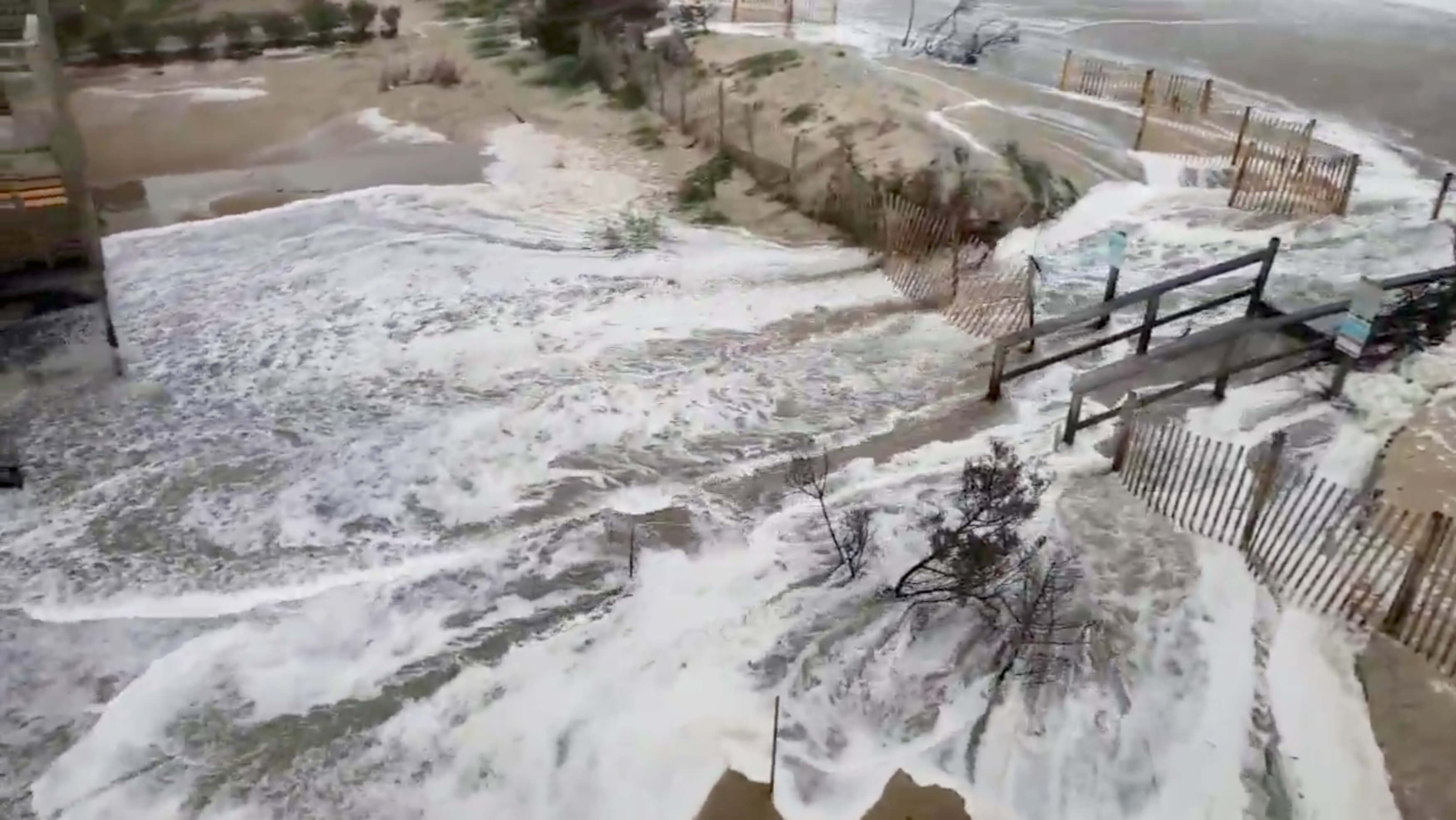 Huracán Florence: ¿cómo se forma una marejada ciclónica?