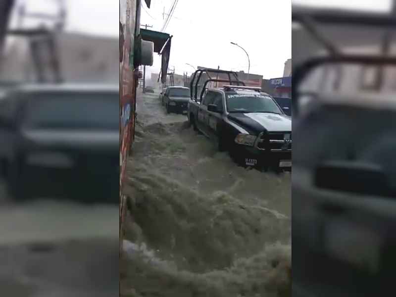 Lluvias en Saltillo no paran; provocan caos vial