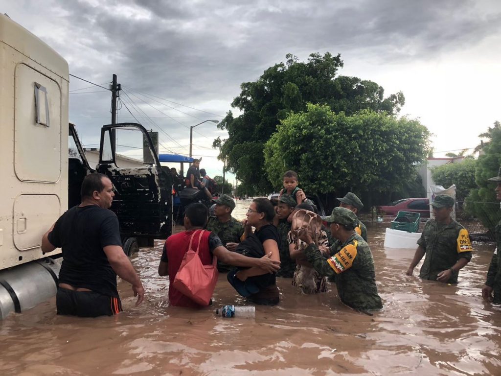 Lluvias en Sinaloa dejan tres muertos y tres personas desaparecida