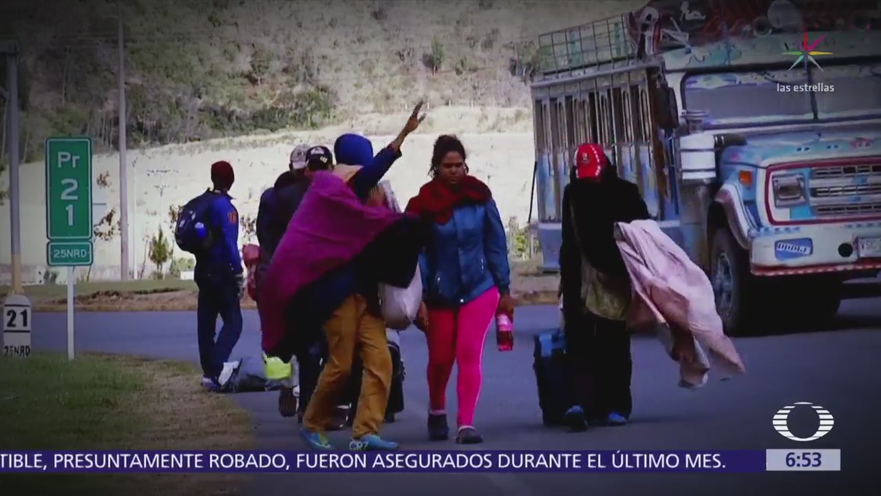 Los caminantes, refugiados de Venezuela que cruzan fronteras a pie
