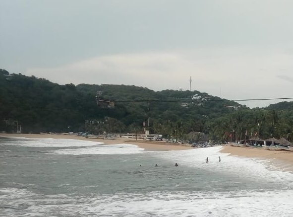 Alerta en costas de Oaxaca por mar de fondo durante fin de semana