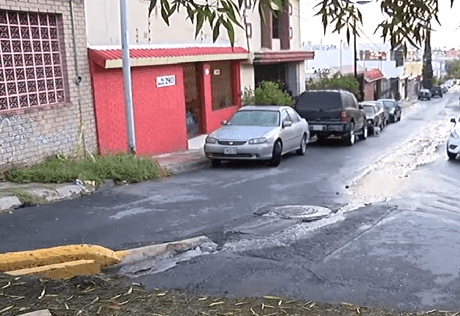 Muere niña en Monterrey arrastrada por corriente tras lluvias