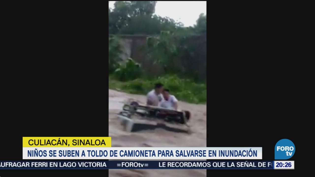 Niños Suben Toldo Camioneta Salvarse Inundación Culiacán