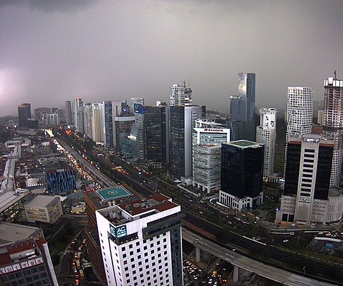 Prevén lluvias con actividad eléctrica en la Ciudad de México