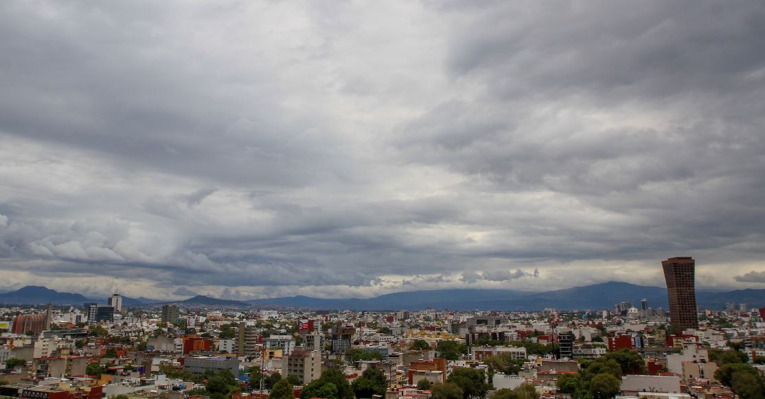 Prevén lluvias y caída de granizo en la Ciudad de México