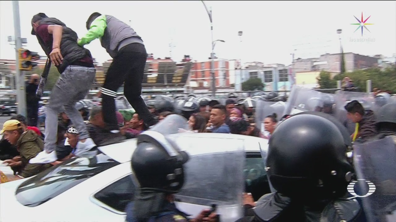 Policía capitalina disuelve manifestación de comerciantes
