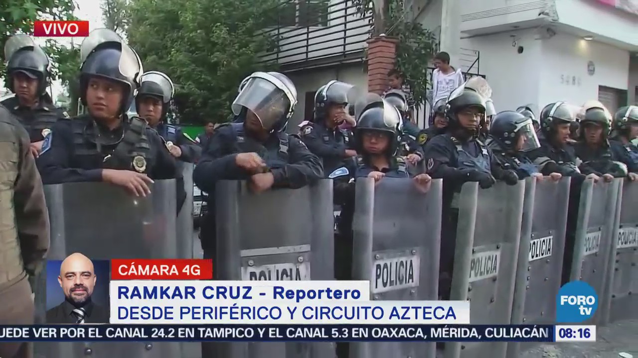 Policía encapsula manifestantes en Periférico Sur