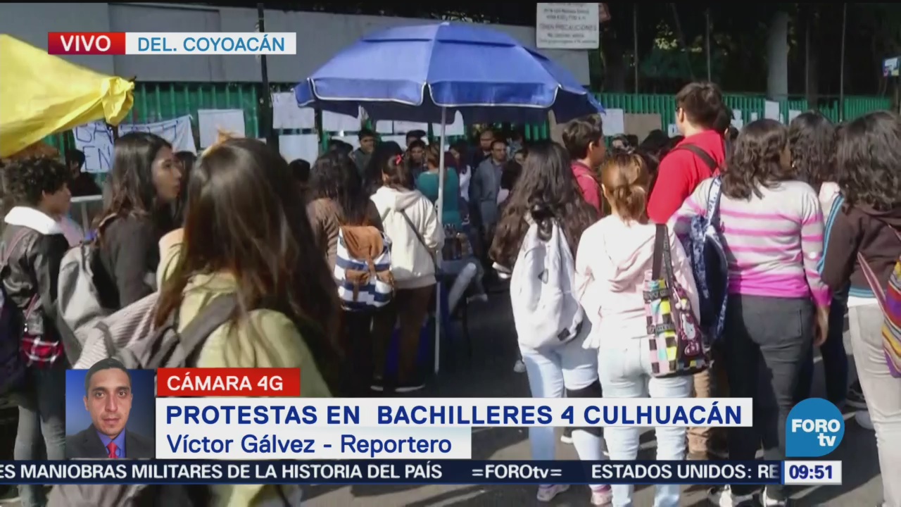 Protestan padres de familia en Bachilleres 4 Culhuacán