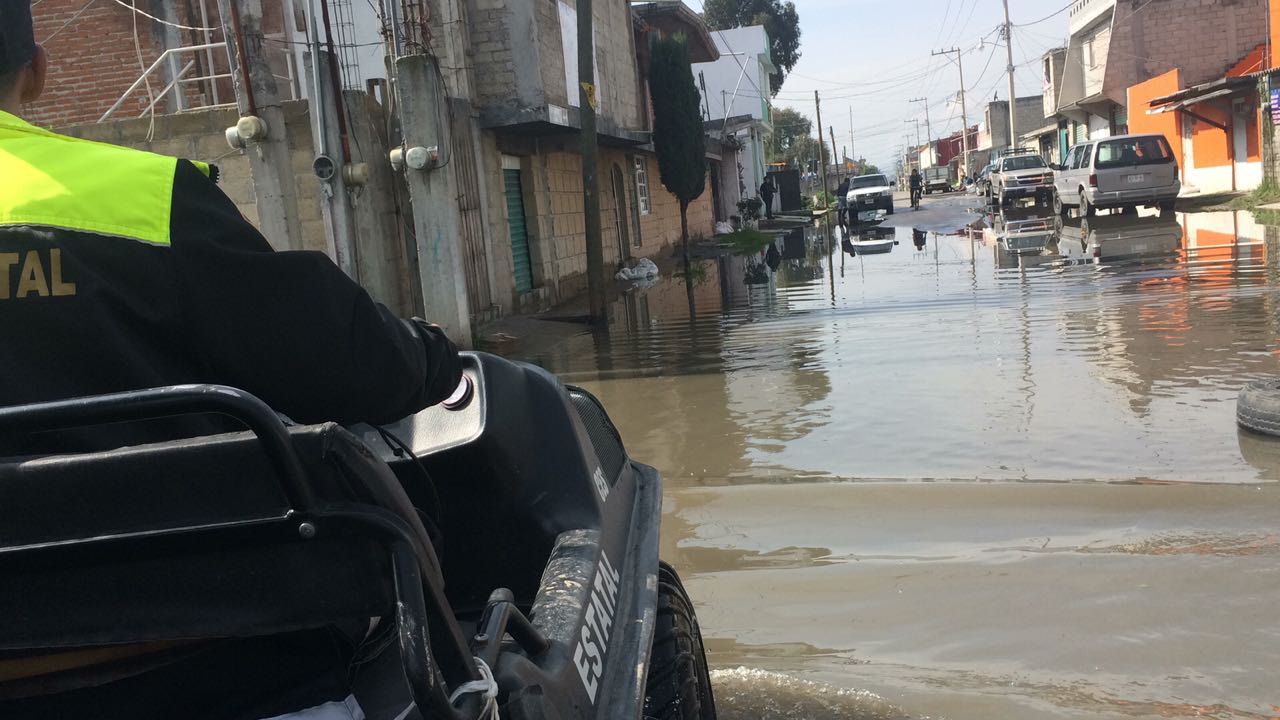 Río Lerma provoca derrumbes luego de desbordamiento; militares aplican Plan DN3