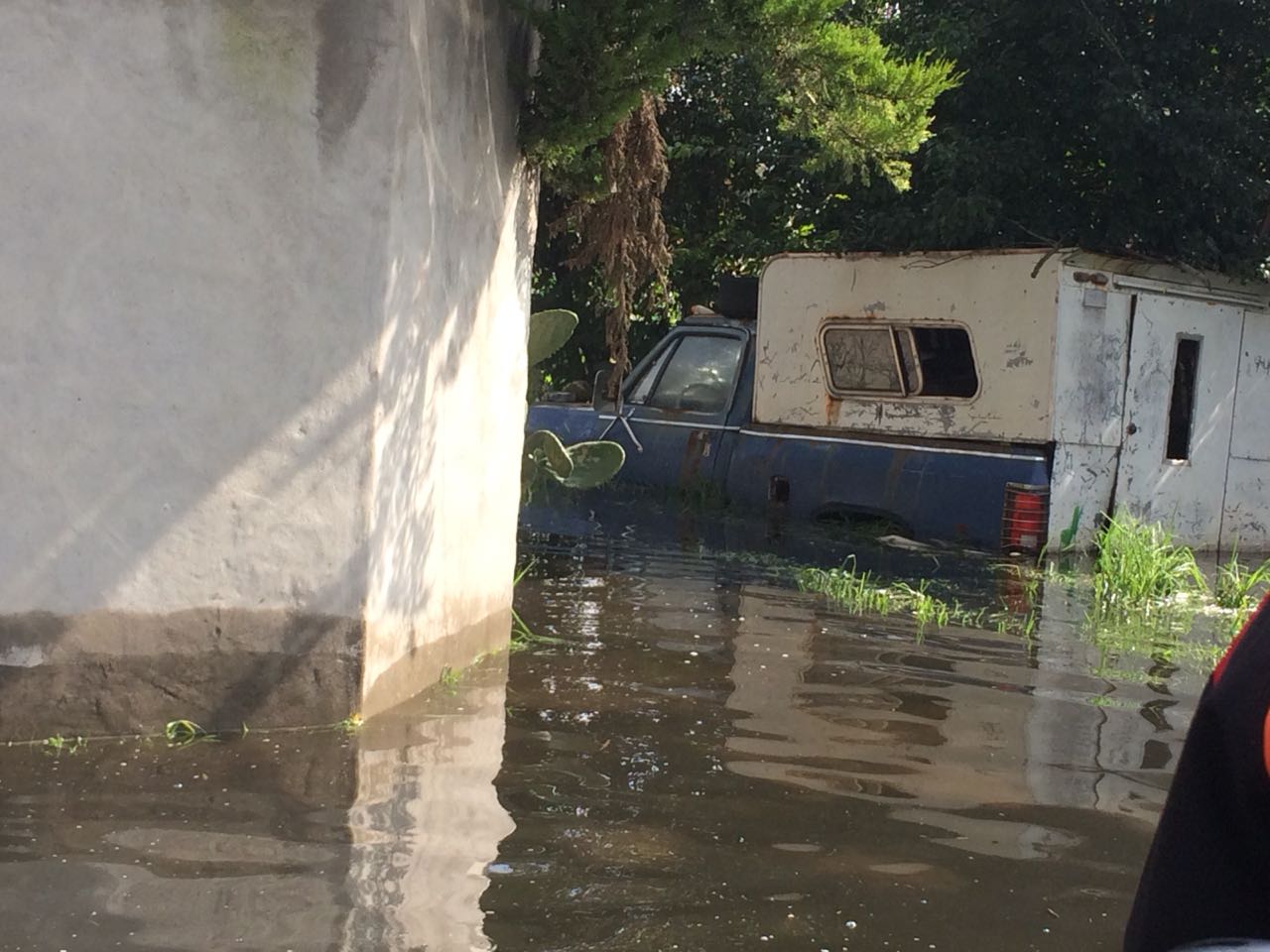 Río Lerma provoca derrumbes luego de desbordamiento; militares aplican Plan DN3
