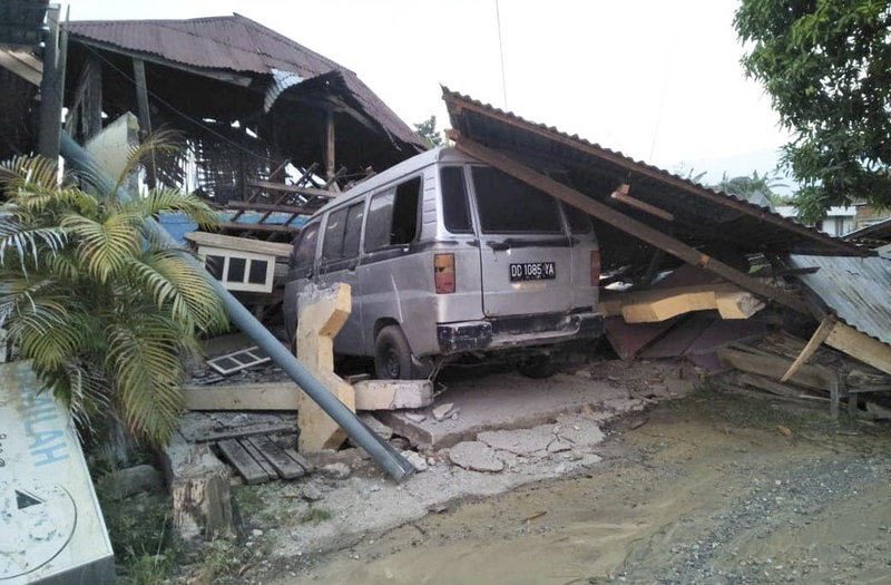 terremoto indonesia suman 48 muertos y 356 heridos