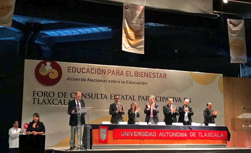No más reformas sin consultar a los maestros: Esteban Moctezuma