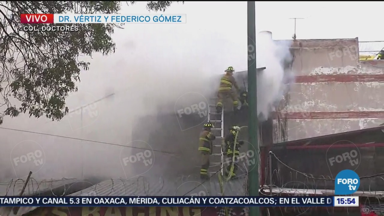 incendio colonia Doctores CDMX Ciudad de México tarde de este jueves inmueble almacenan llantas