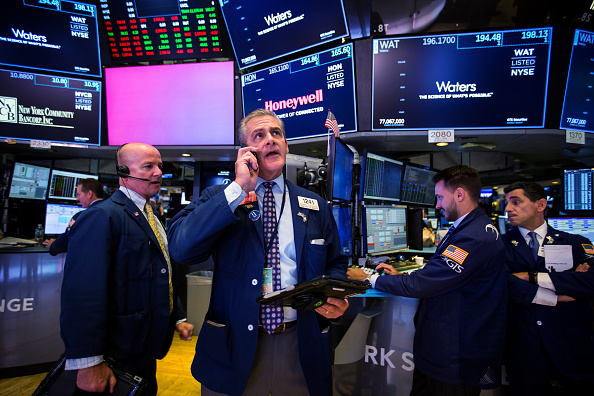 Wall Street cierra mixto y el Dow Jones avanza 0.61 por ciento
