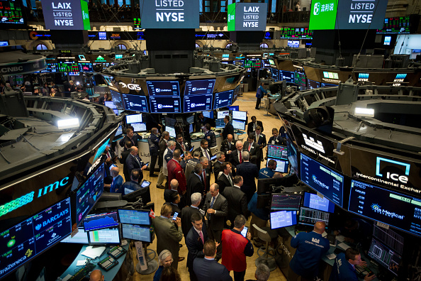 Wall Street cierra mixto tras acuerdo comercial USMCA
