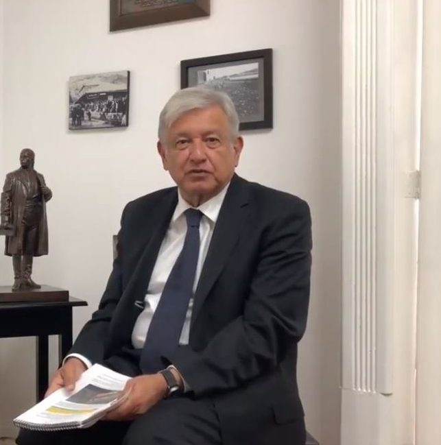 López Obrador reitera que población decidirá futuro del nuevo aeropuerto