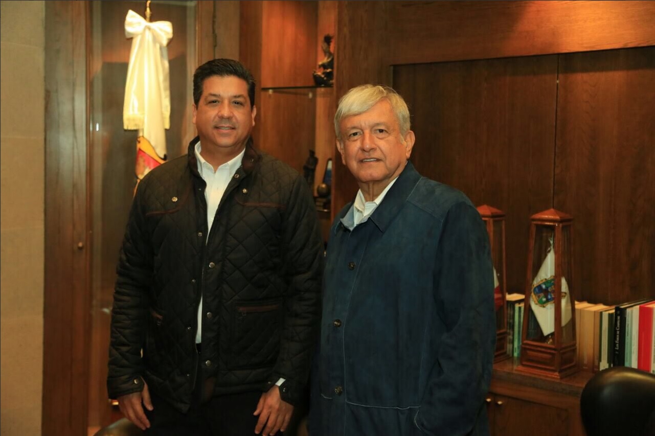 AMLO y gobernador de Tamaulipas sostienen reunión privada