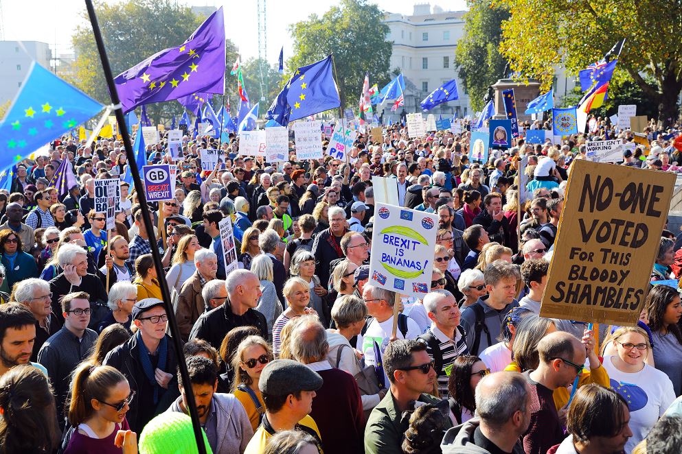 Marchan en Londres para pedir nuevo referéndum sobre brexit